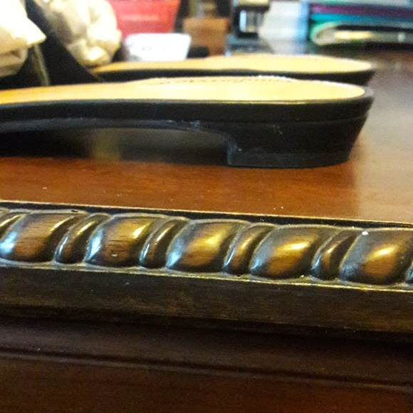 Shoes - Picture 4 of 4